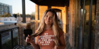 Plusy i minusy przedłużania włosów i peruk