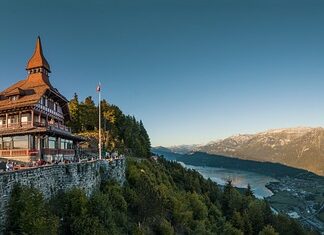 Co jest trudniejsze boks czy MMA?