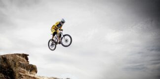 Kto wymyślił jazdę na desce?