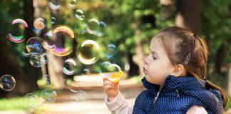 Czy mała walizka może być bagażem podręcznym?