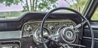 Ile kilometrów to jeden węzeł?