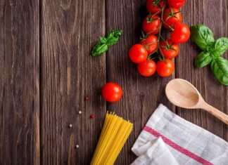 Ile węglowodanów ma pomidor?