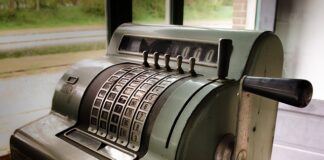 Jak sprawdzić głębokość stawu?