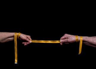 Ile metrów od mostu można łowić?