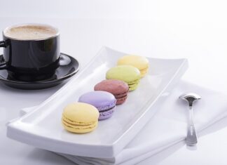 Które cechy charakteryzują wiązanie kowalencyjne?